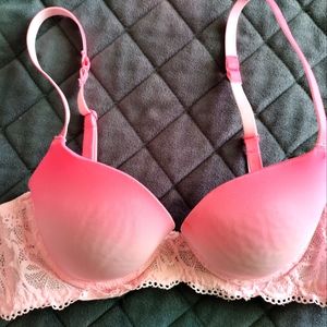 Brand New Pushup Bra 32B